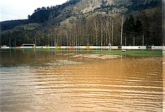 Hochwasser im April 1994: Am Sportplatz