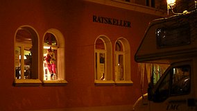 Weihnachten 2010: El Greco (Ratskeller/Markt) Griechisches Restaurant bekommt Besuch vom Weihnachtsmann (25.12.2010)