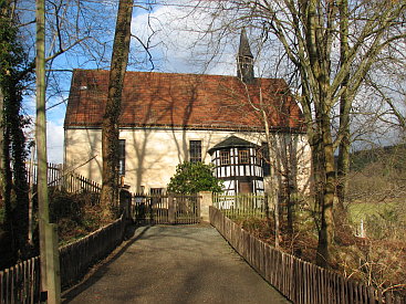 Friedhof und Kirche in Renthendorf