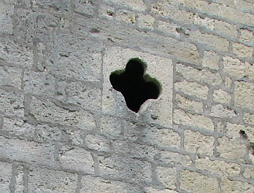 Fenster in Form eines griechischen Kreuzes