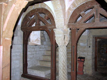 Der untere Teil der Doppelkapelle der Burg Lohra.