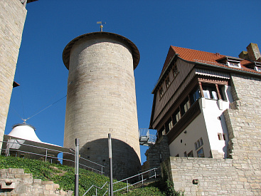 Die Gaststätte mit Rundturm Burg Treffurt.