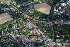 Luftbilder von Kahla: Blick auf die Spinne - unten rechts Kindergarten Märchenland - oben rechts Heimbürgeschule